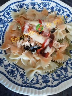Una foto de Ensalada🥗 de pasta templada