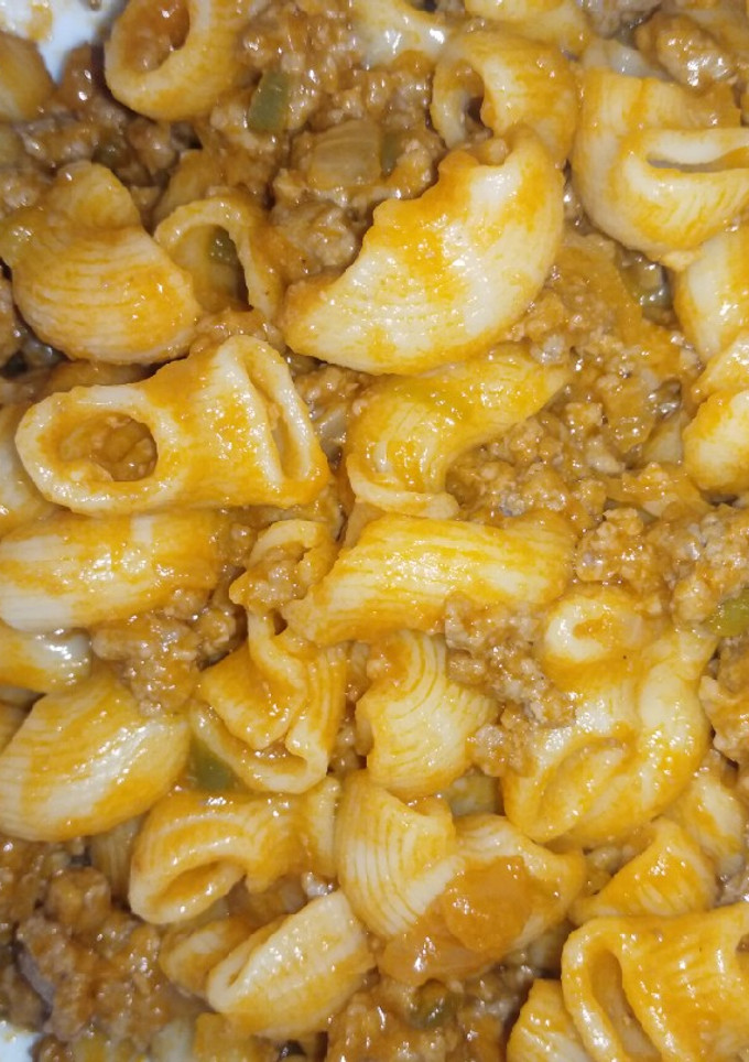Una foto de Macarrones a la boloñesa