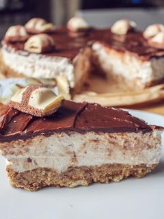 Kinder Bueno sajttorta recept fotója