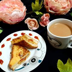 A picture of Omelet Sandwich (Ramadan ki tiyari).