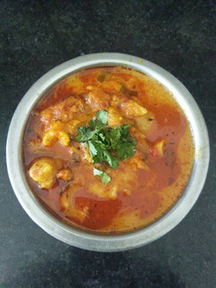 आलू मंगोड़ी की सब्जी (Aloo mangodi ki sabji recipe in hindi) रेसिपी मुख्य फोटो
