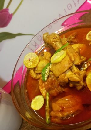 A picture of Chicken qorma.
