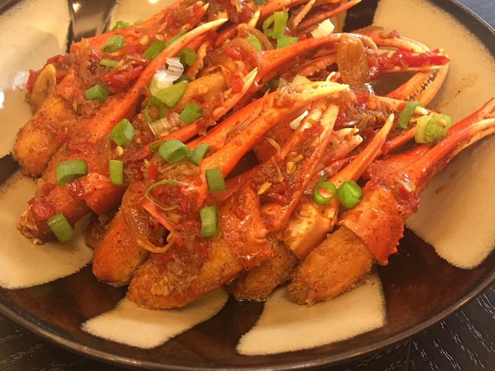 Cara Gampang Membuat Resep Capit kepiting lada hitam yang Uenak Anti Ribet, Mantap