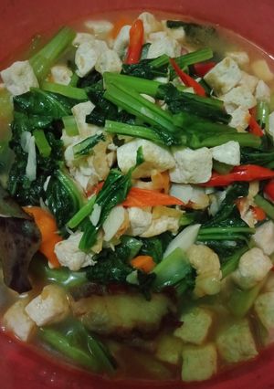 Foto resep Tumis caisim + tahu pedas