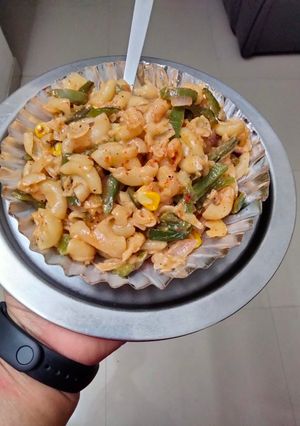 A picture of Macaroni.