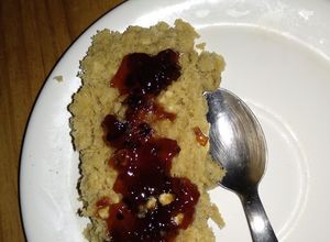 Una foto de Torta rápida sin harina y vegetariana 😋😎