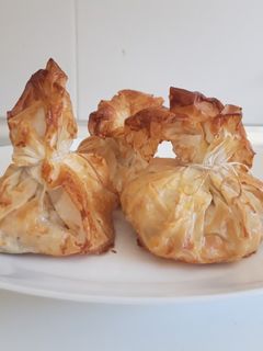 Una foto de Saquitos de langostinos y gula
