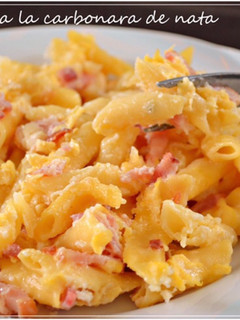 Una foto de Macarrones a la carbonara con nata (Thermomix)