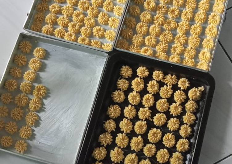Kue Semprit Ekonomis