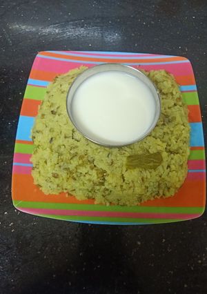 મગ ની ખીચડી (Mug ni khichdi Recipe in Gujarati) રેસીપી મુખ્ય ફોટો