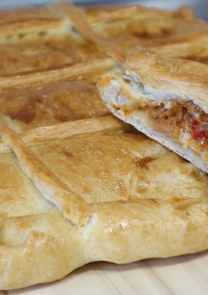 Una foto de Empanada gallega de atún