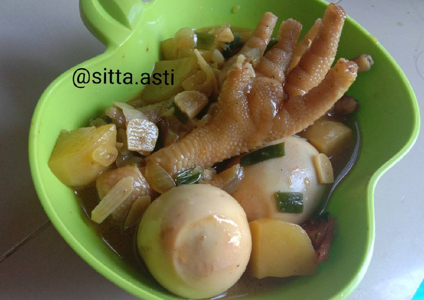 Semur Ceker Telur