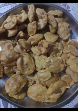 बेसन की पकौड़ी (besan ki pakodi recipe in Hindi) रेसिपी मुख्य फोटो