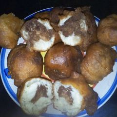 A picture of Nutella filled buns.