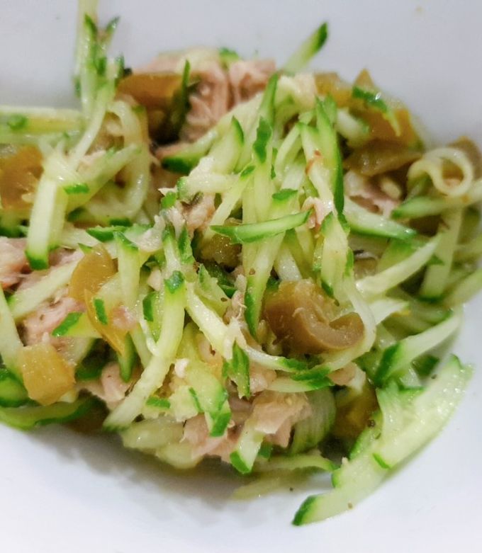 清爽鮪魚黃瓜沙拉 的食譜成品照片