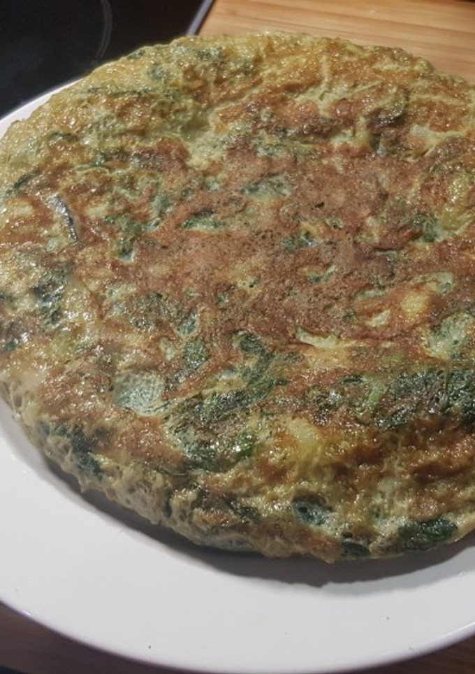 Una foto de Tortilla de marzuelos con collejas
