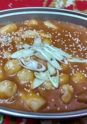 Foto resep Tteokbokki (Kue Beras Korea/ 떡볶이)