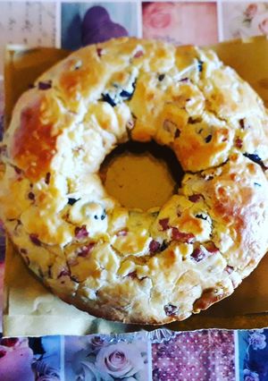 Foto di Idee Buffet fatto in casa: Torta rustica soffice a ciambellone
