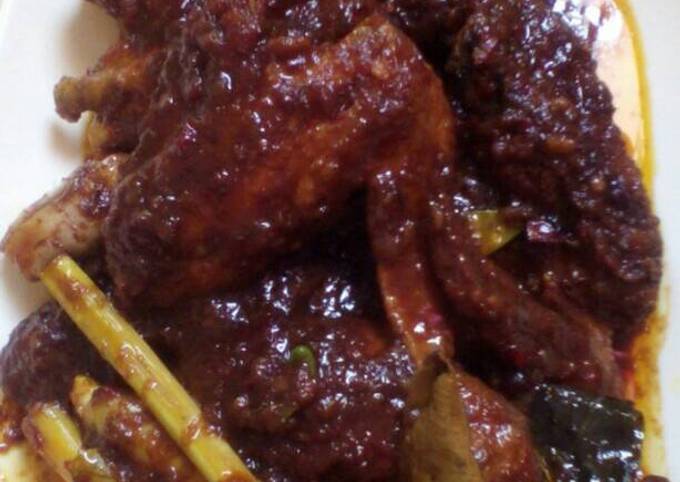 Semur sayap ayam pedas