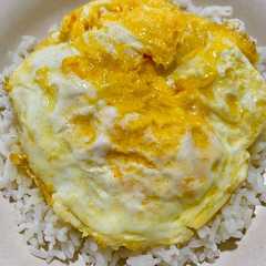 Telur Goreng Mentega রেসিপির প্রধান ছবি
