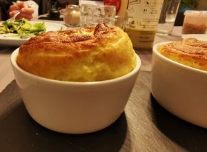 Une photo de Soufflé au fromage à l'air fryer