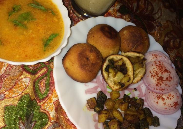New Version Of Roti And Sabzi 
Stuffed Aloo Bhindi in cooker with Mogra Dal And Masala Chaas