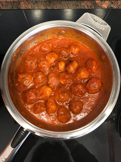 Una foto de Albóndigas con tomate