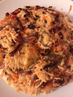 Una foto de Pizza con carne y verdura en Airfryer Cosori
