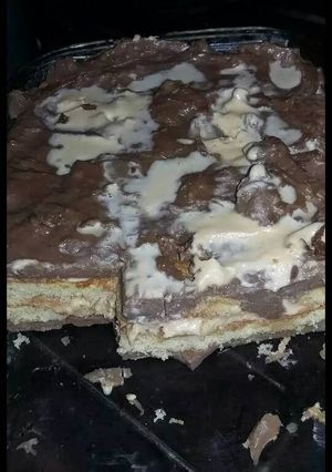 Una foto de Postre frío fácil pave de vainillas con crema pastelera