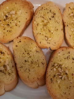 Foto resep Garlic bread simple enak