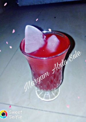 A picture of Red Lemonade.