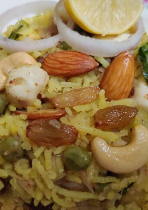 શાહી નવરત્ન પુલાવ (shahi navratna pulav recipe in gujarati) રેસીપી મુખ્ય ફોટો
