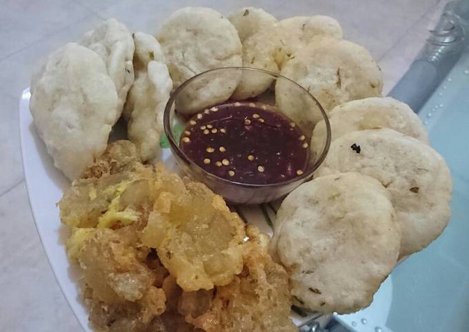 Cireng salju, cireng isi, cireng telor