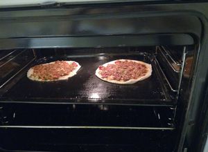 Una foto de Pizza siria