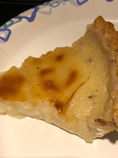 A picture of Sugar Cream Pie 🥧.
