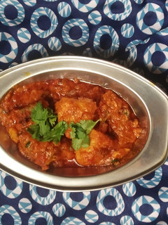 કારેલા બટાકા નું ભરેલું શાક (karela bataka nu Stuffed shak Recipe in Gujarati recipe) રેસીપી મુખ્ય ફોટો