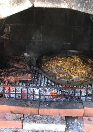 Une photo de Côtes de bœuf au barbecue façon onglet à l’échalote et ses tagliatelles à la marinade