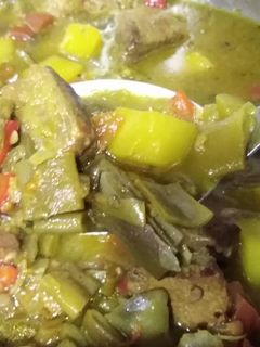Una foto de Ragú de ternera con alcachofas