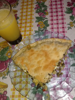 Una foto de Tarta de acelga y pollo😋
