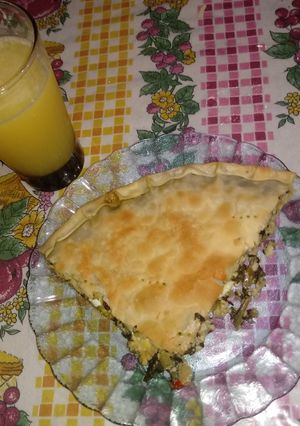 Una foto de Tarta de acelga y pollo😋