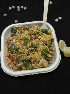 काबूली चना चाट (kabuli chana chaat recipe in hindi) रेसिपी मुख्य फोटो