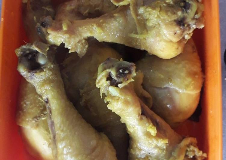 Langkah Mudah untuk Membuat Ayam ungkep bumbu kuning, Menggugah Selera