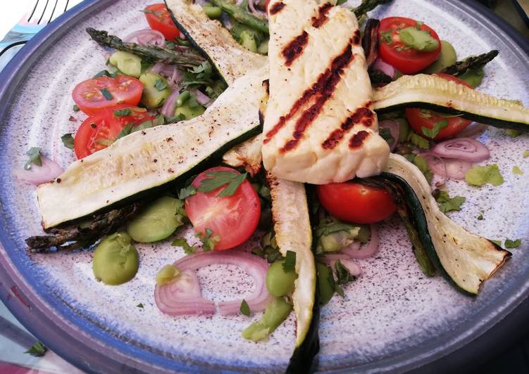 Recipe of Quick Warm halloumi salad