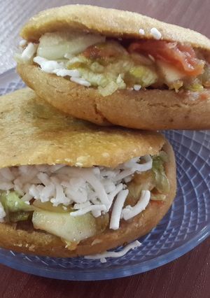Una foto de Gorditas de chicharrón de 10 🍘