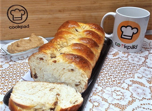 Gyors fonott kalács (friss aszalt fügével) recept fotója