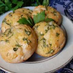 Roti keju bawang putih /GARLIC CHEES BREAD রেসিপির প্রধান ছবি