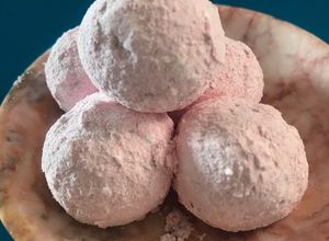 Una foto de Trufas de chocolate blanco con frambuesa