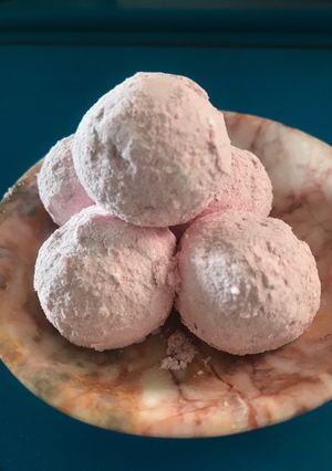 Una foto de Trufas de chocolate blanco con frambuesa