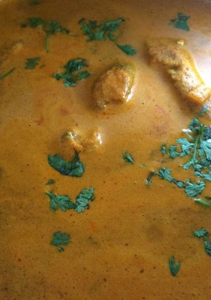 A picture of Pomfret fish curry.