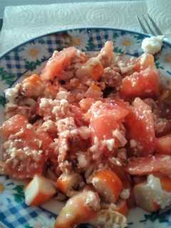 Una foto de Ensalada rápida y ligera de tomate